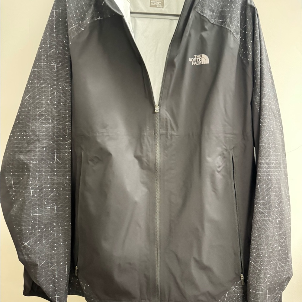 The North Face Men's Black and White Raincoat